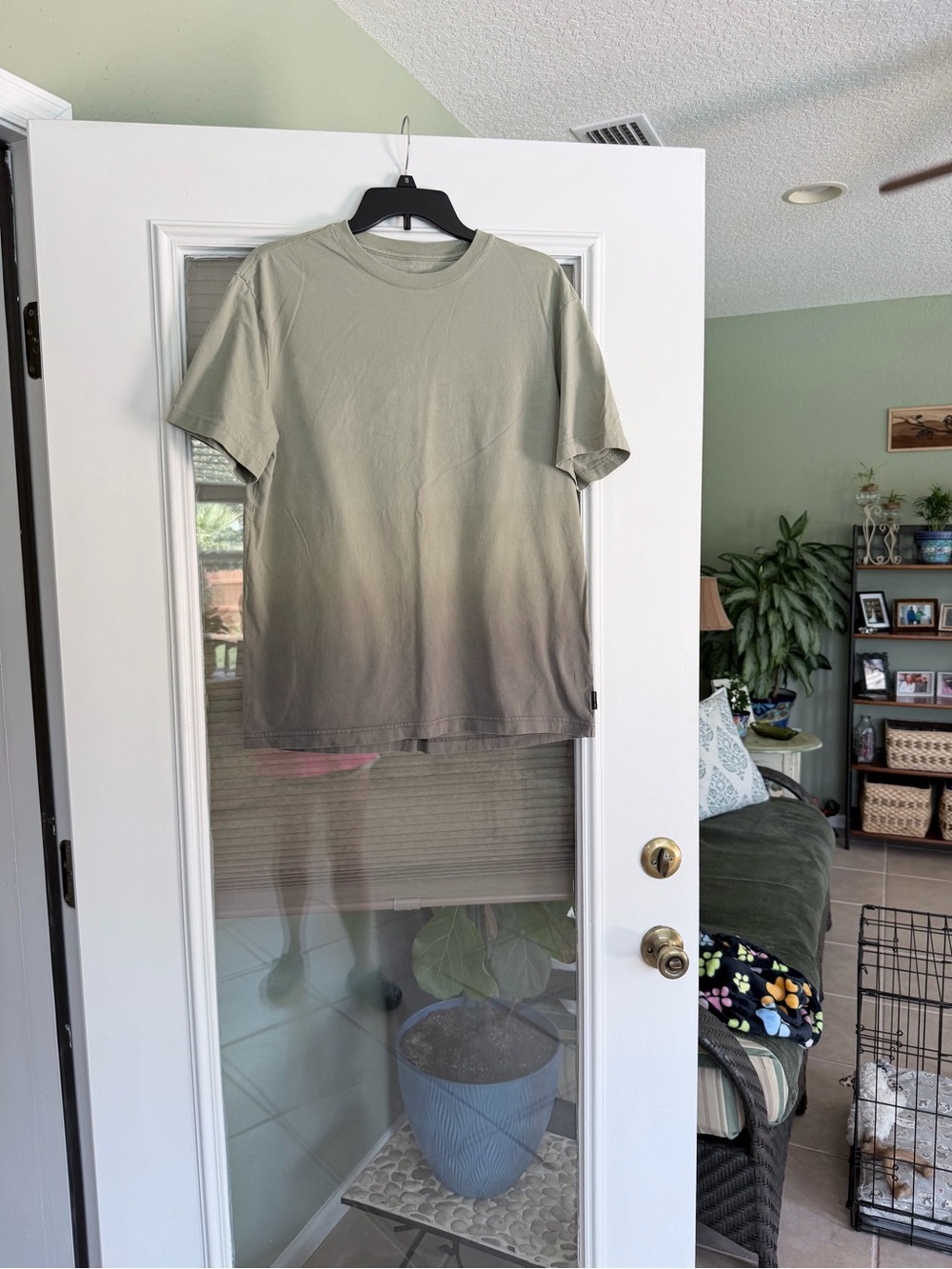 Men’s American Eagle Super Soft Shirt (medium)